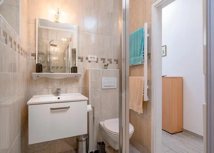 Kumquat - Zf Hvar Apartamento *