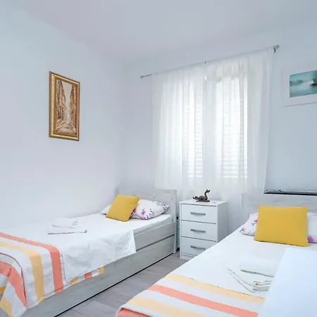 Kumquat - Zf Hvar Apartman *